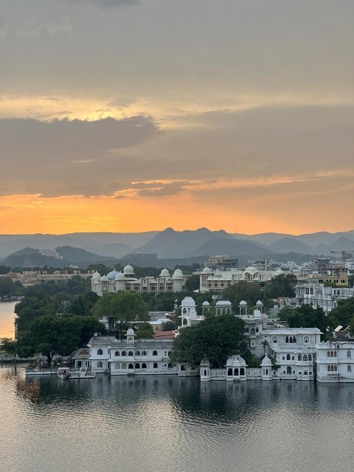 Albergue Tamasha Udaipur Exterior foto