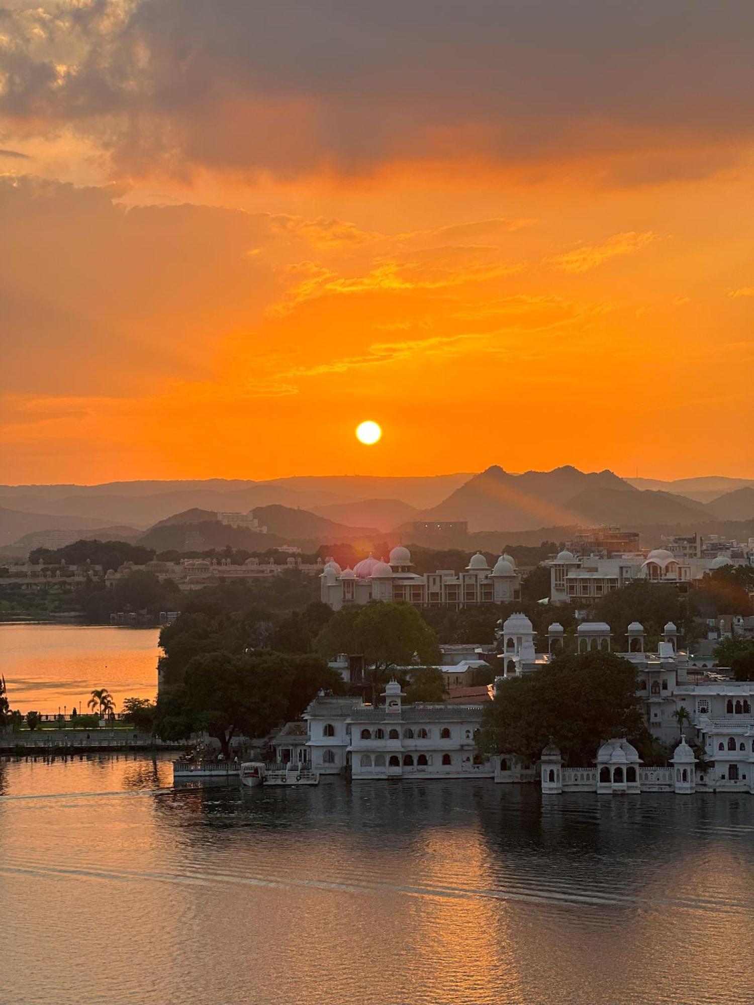 Albergue Tamasha Udaipur Exterior foto
